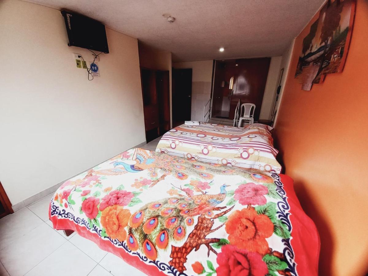 Hostal Oro Orense Quito Dış mekan fotoğraf