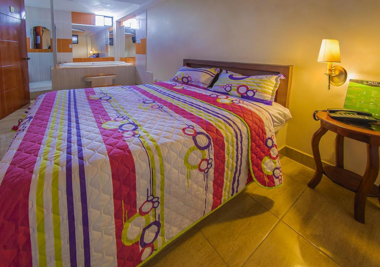 Hostal Oro Orense Quito Dış mekan fotoğraf